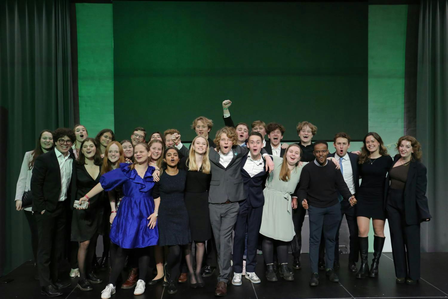 Bilde av delegasjonen til Oslo Unge Venstre på UVLM 2022