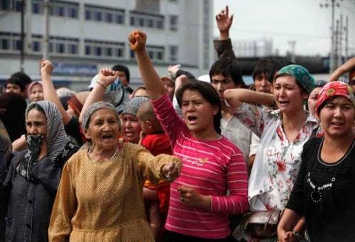 Bilde av uighurer som protesterer
